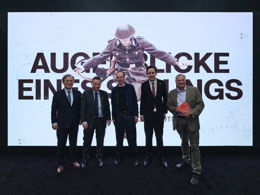 Deutscher Beitrag „DER SPRUNG – JUMP!“ von Boris Hars-Tschachotin in der KF XR Gallery Seoul